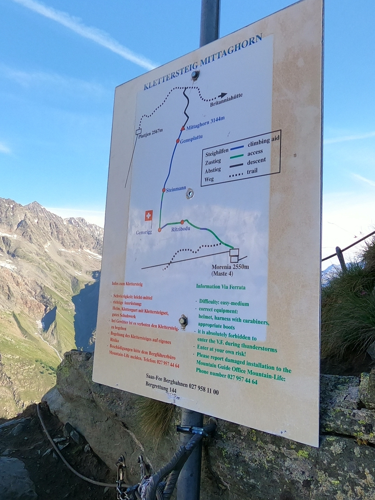 Hinweisschild Klettersteig