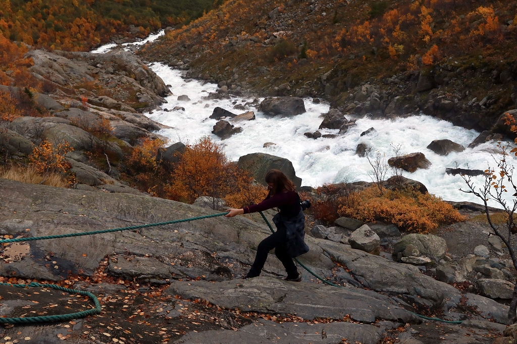 Wanderung zur Gletscherzunge des Buarbreen - Die Kletterpassagen werden länger und häufiger
