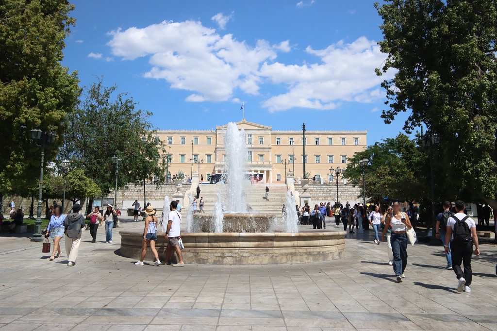 Parlamentsgebäude vom Syntagma-Platz