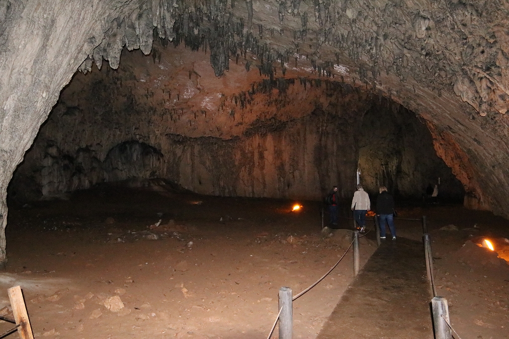 Riesige Halle in der Srednja Bijambarska Höhle