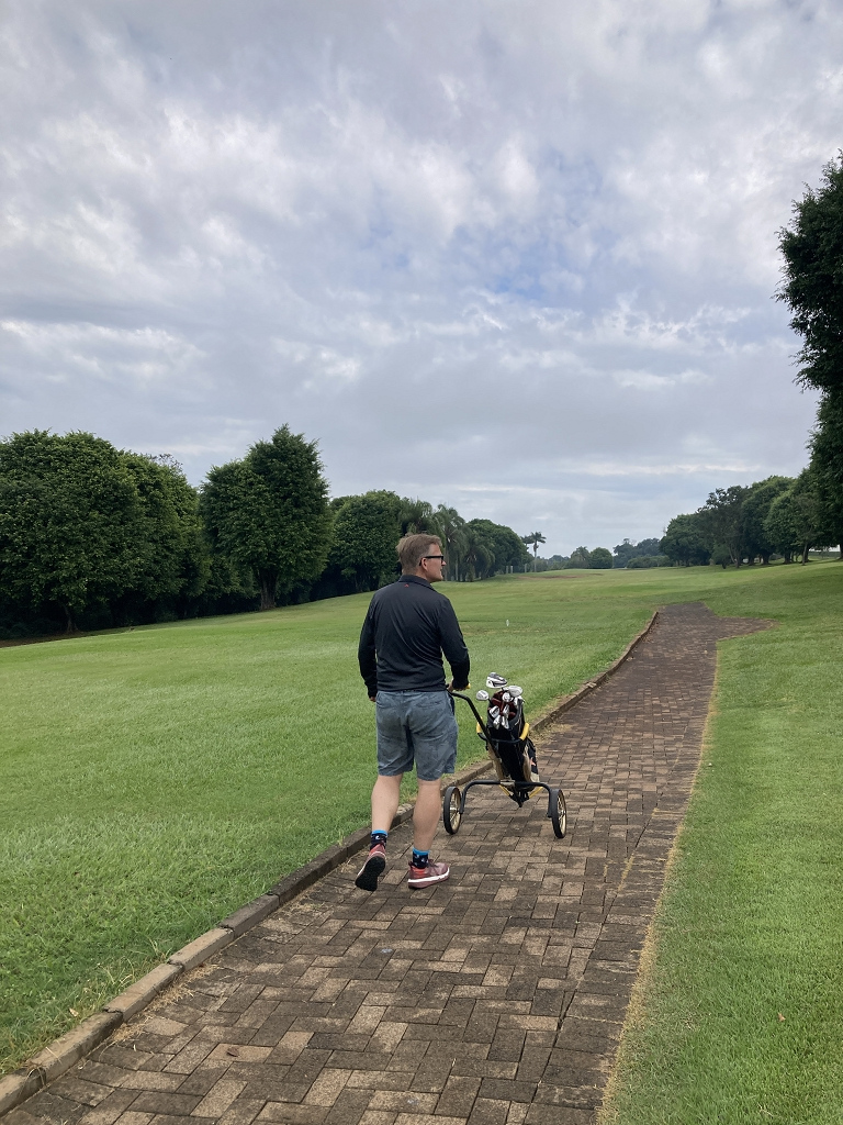 Auf dem Weg zum ersten Abschlag auf dem Iguassu Falls Golfplatz
