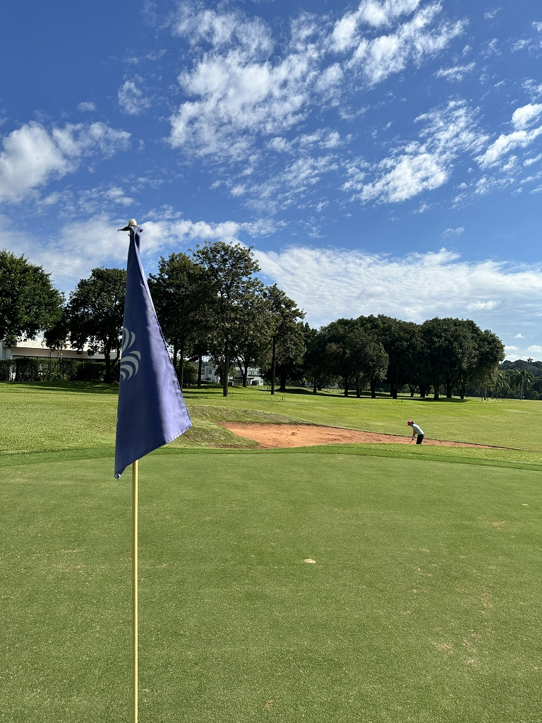 Im Bunker an Bahn 6 auf dem Iguassu Falls Golfclub