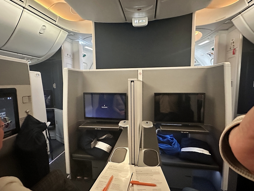 Viel Platz in der Lufthansa Allegris Business Class Suite