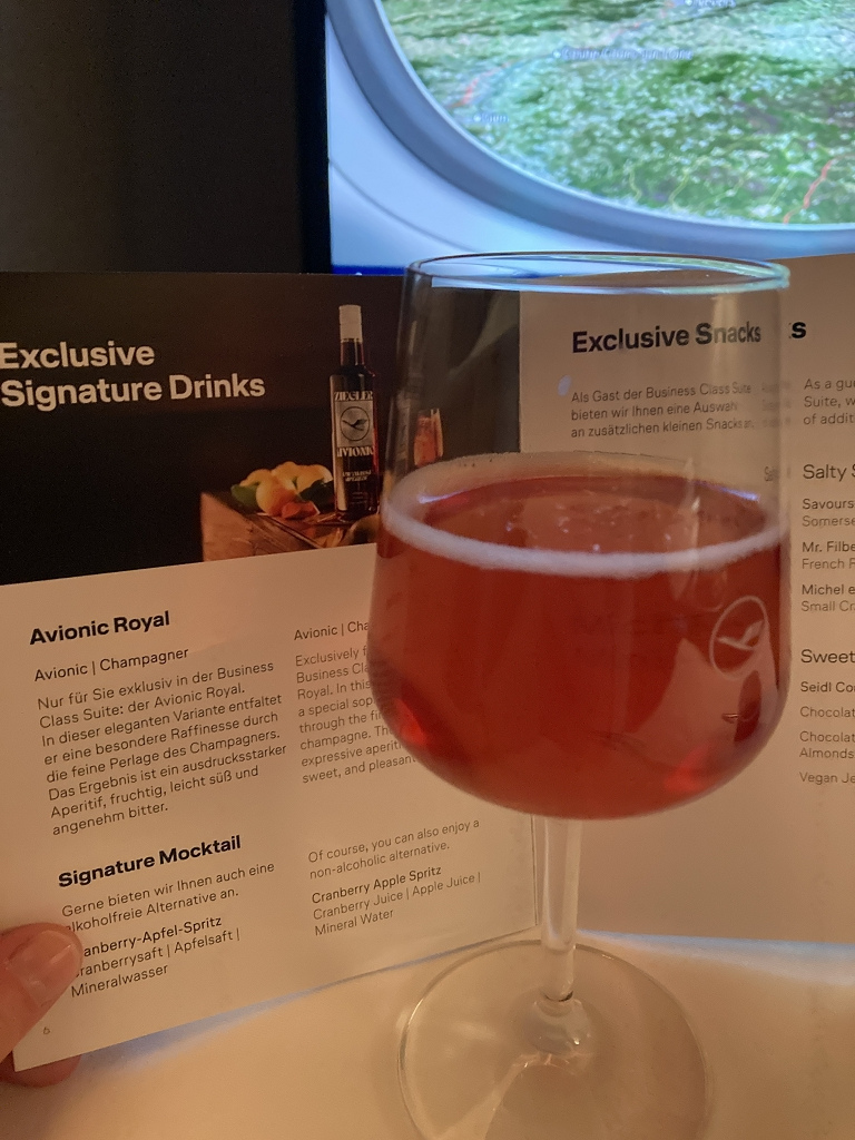 persönliche Karte für die Lufthansa Allegris Business Class Suite Passagiere