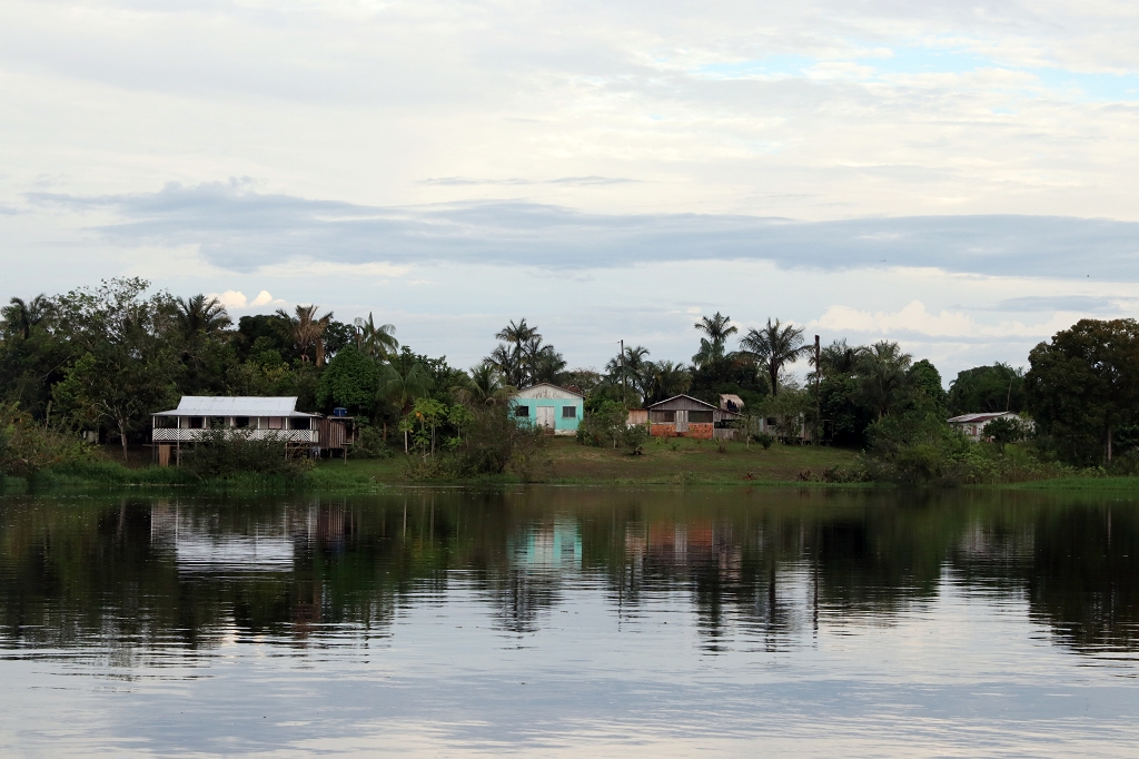indigenes Dorf Aldeia do Lago do Piranha