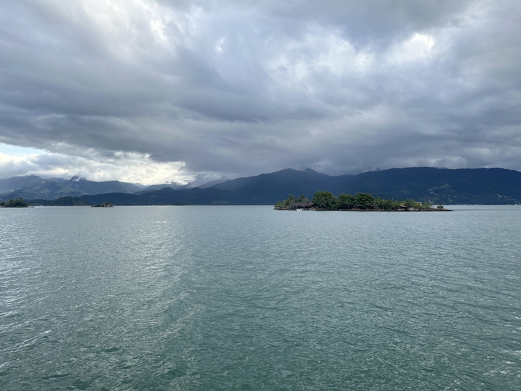 Mit dem Schoner Estrela da Manha hinaus in die Bucht von Paraty