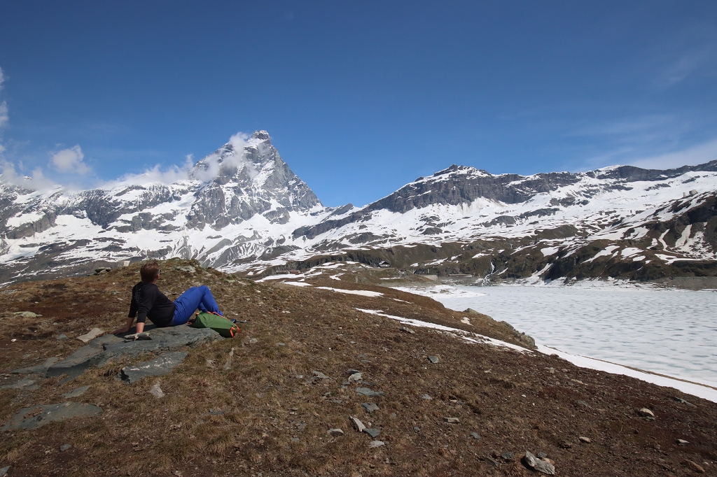 Wanderung von der Seilbahnstation Cime Bianche Laghi (2.814) über den Lago Goillet nach Breuil-Cervinia