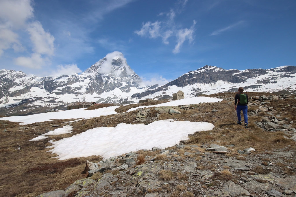 Wanderung von der Seilbahnstation Cime Bianche Laghi (2.814) über den Lago Goillet nach Breuil-Cervinia