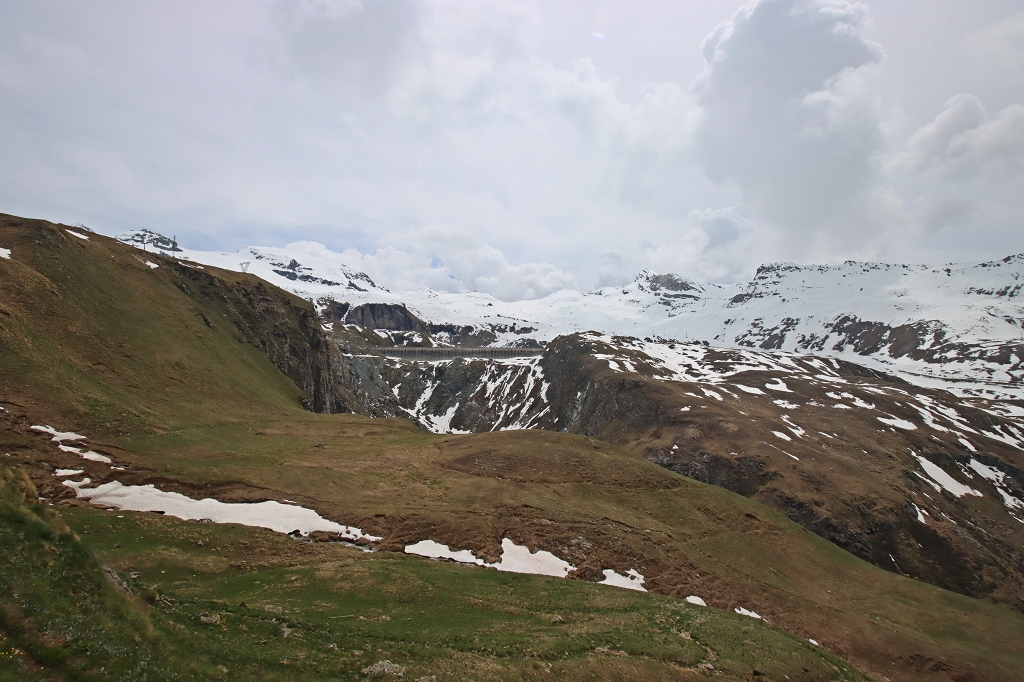 Abstieg von Plan Maison nach Breuil-Cervinia