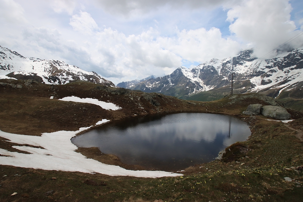 Abstieg von Plan Maison nach Breuil-Cervinia