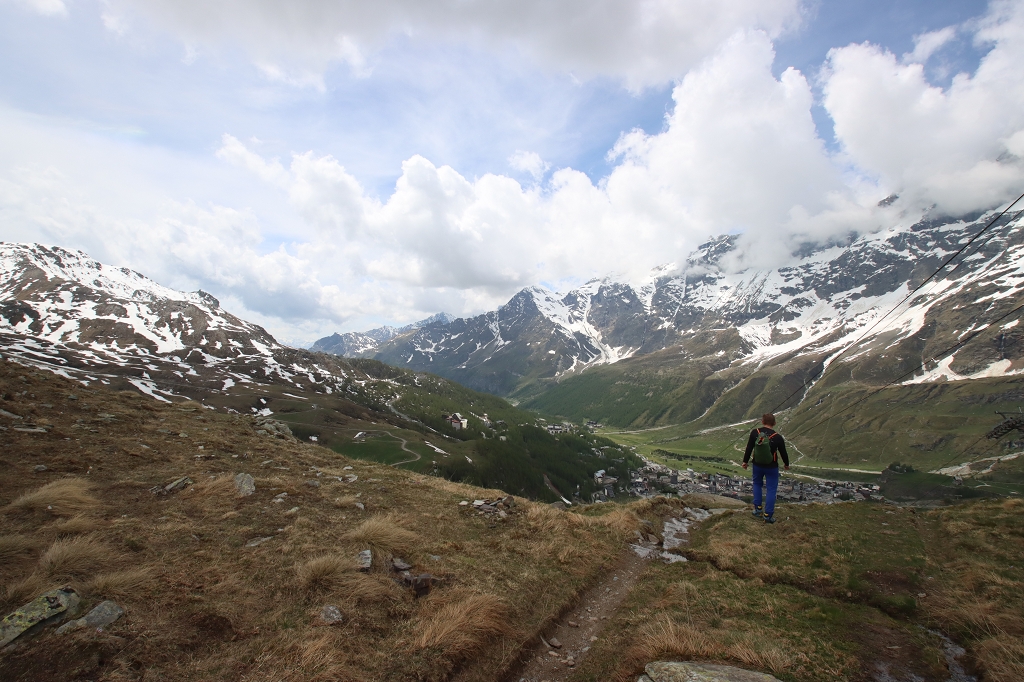 Abstieg von Plan Maison nach Breuil-Cervinia