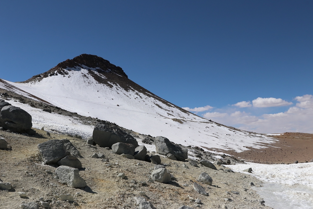 Sattel auf dem Weg zum Gipfel des Cerro Toco (5.604 Meter)