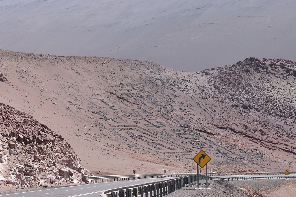 Petroglyphen entlang der Panamericana (Ruta 5) nach Arica