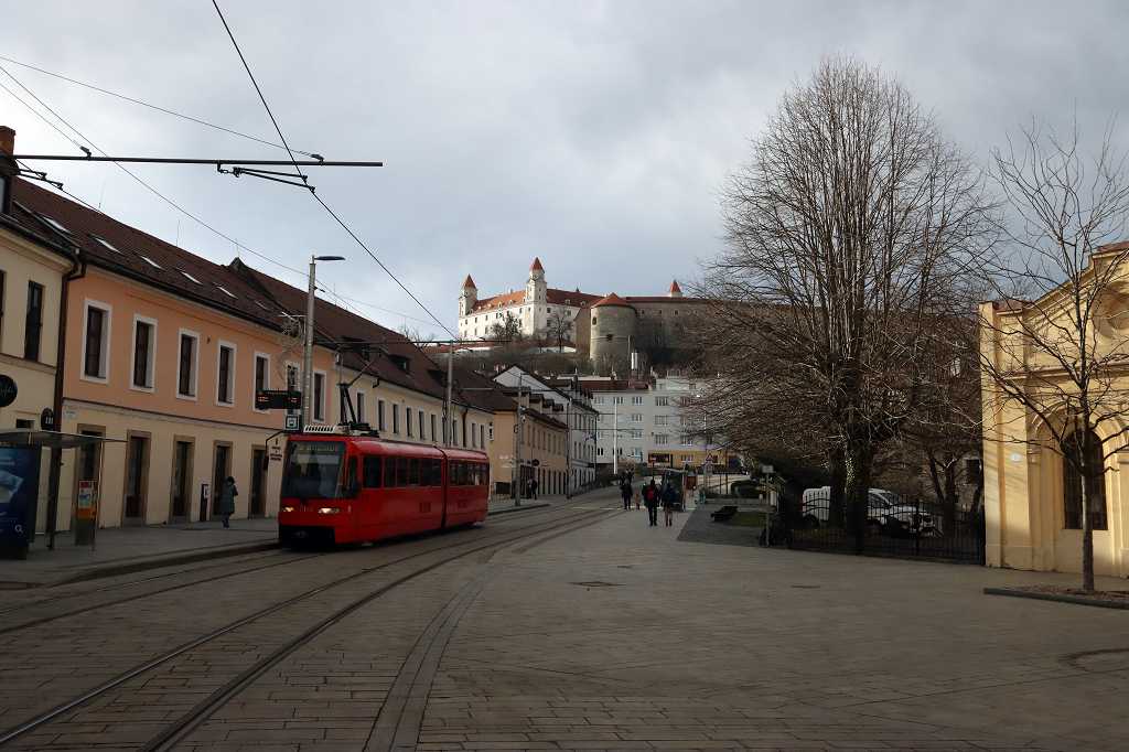 Blick auf die Bratislavaer Burg