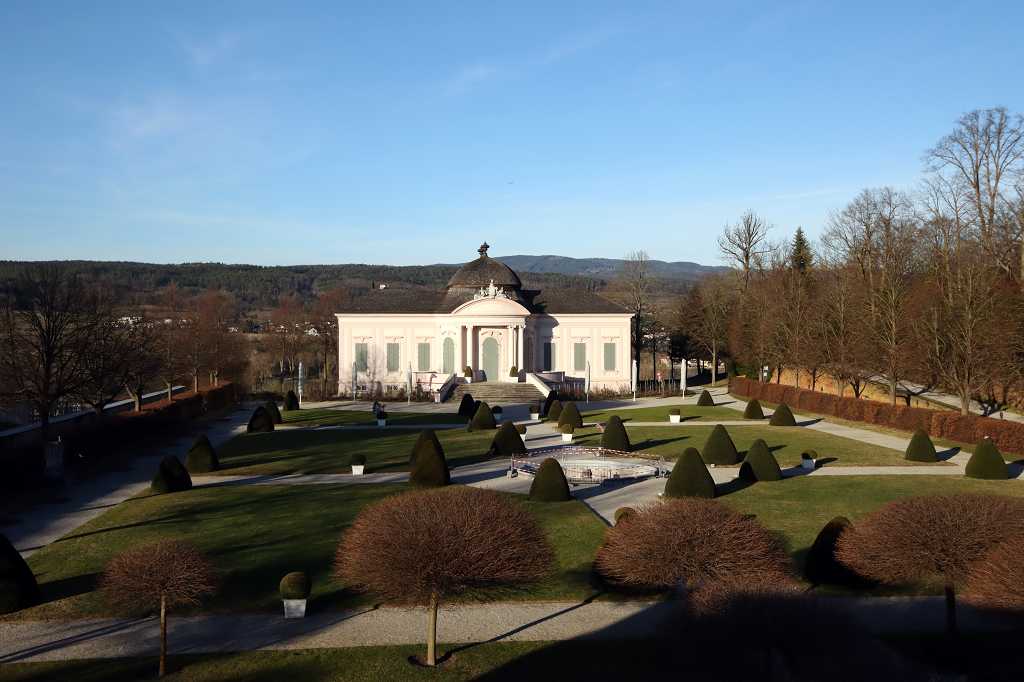 Blick auf den Klostergarten
