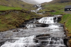 Wasserfall auf den Färöer
