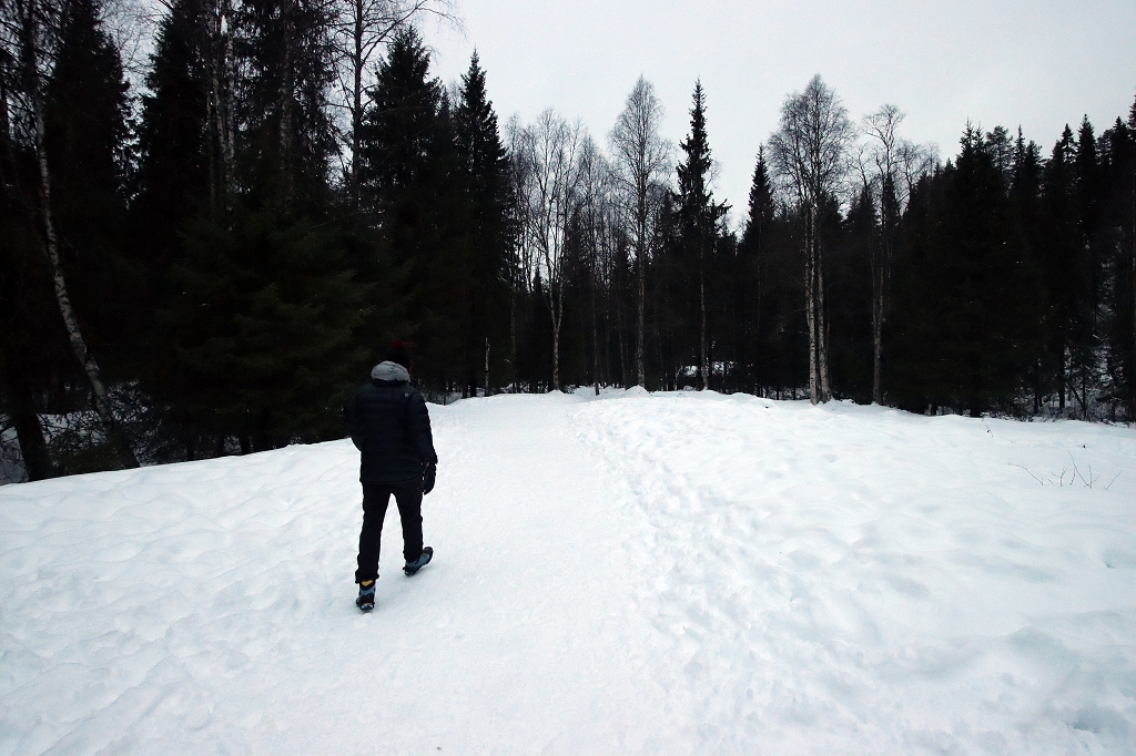 Wanderung zum Eiswasserfall in der Korouma-Schlucht