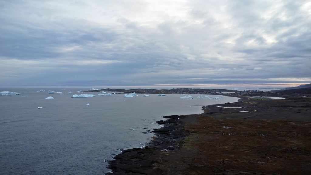 Mit der Drohne über die Diskoinsel