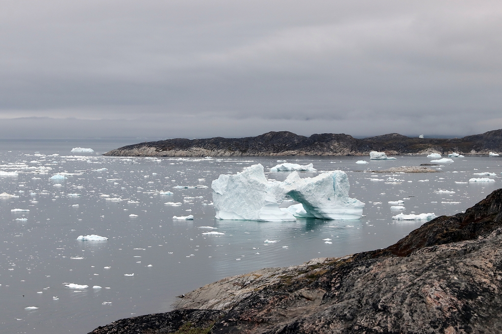 Blick auf die Eisberge in der Diskobucht