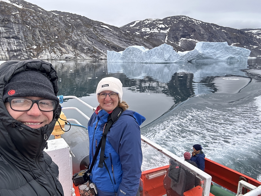 Bootstour zum Eqi-Gletscher und zur Glacier Lodge