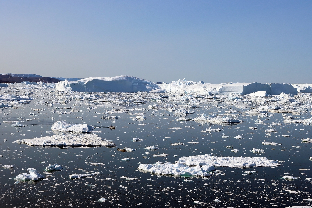 Blick auf die Eisberge am Ilulissat-Eisfjord