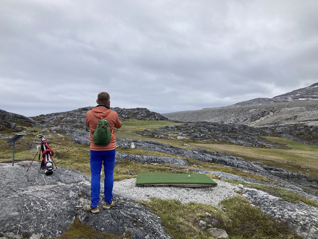 Abschlag Bahn 4 Nuuk Golfclub