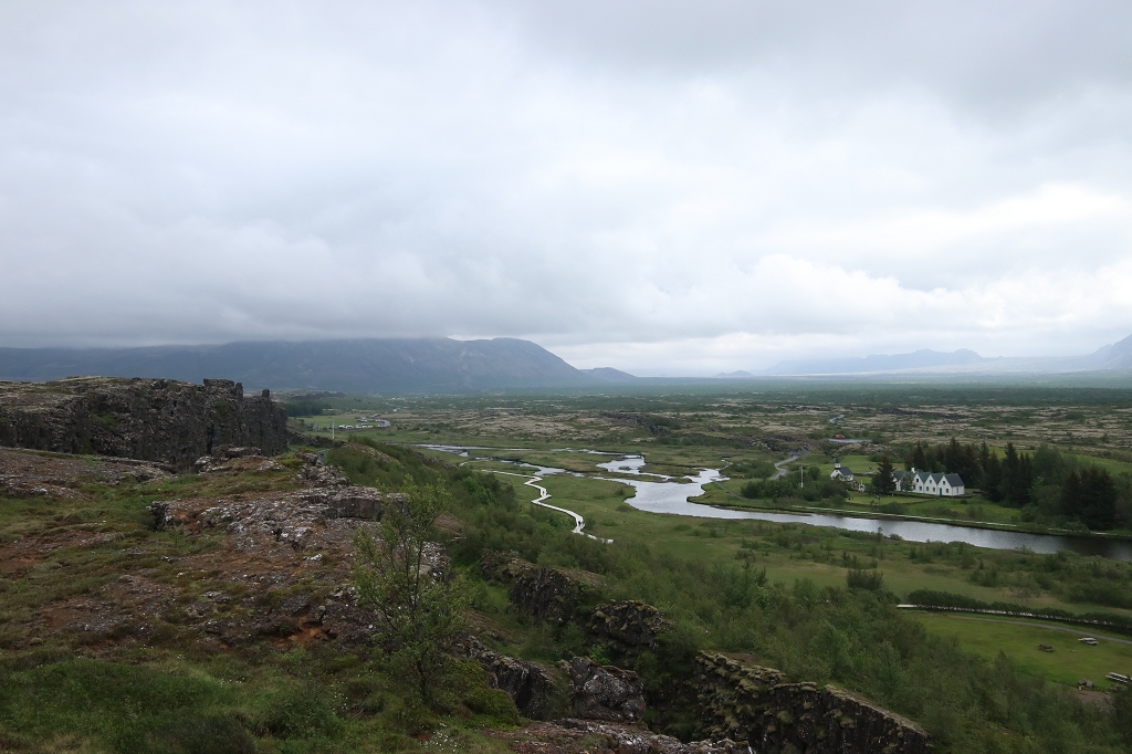 Ausblick von der Besucherplattform im Þingvellir (Thingvellir) Nationalpark auf Island