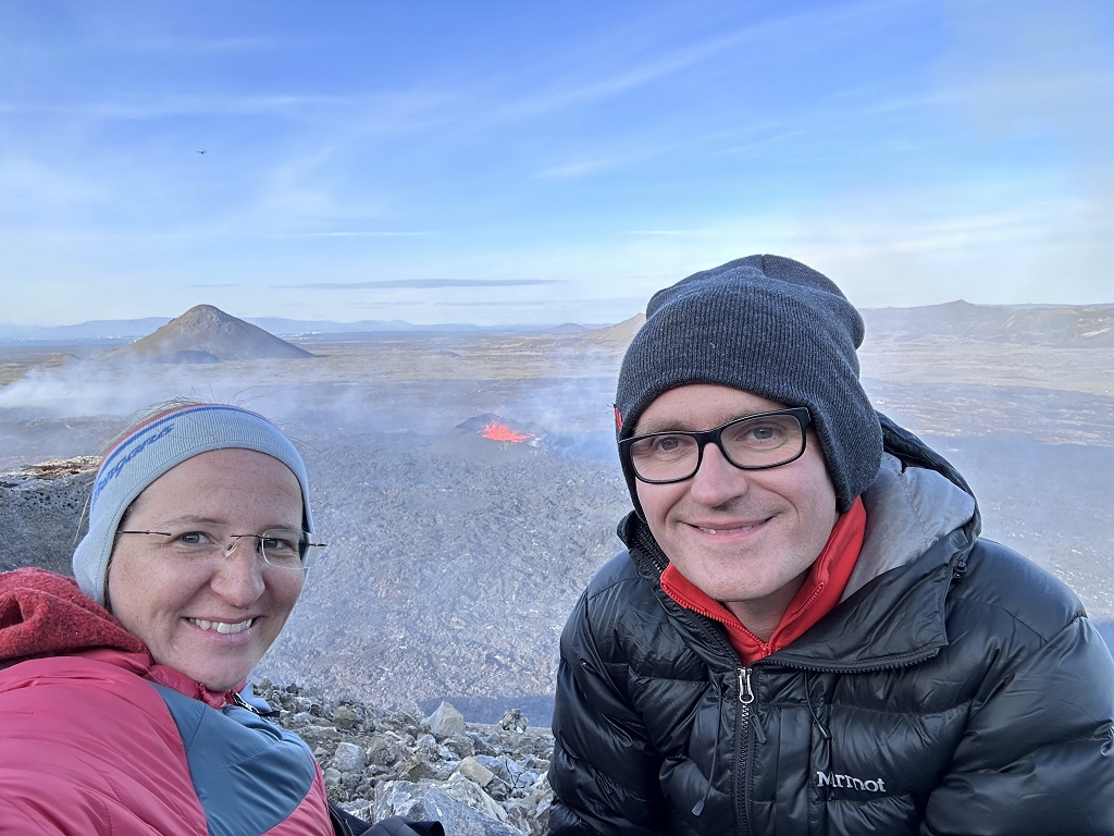 Marcel und Nicole am Vulkanausbruch auf Island