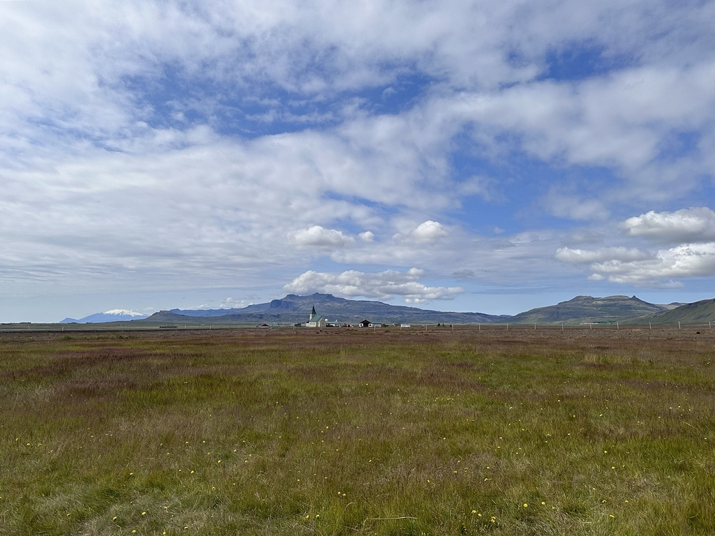 Blick vom Snæfellsnes Visitor Center auf die isländische Landschaft