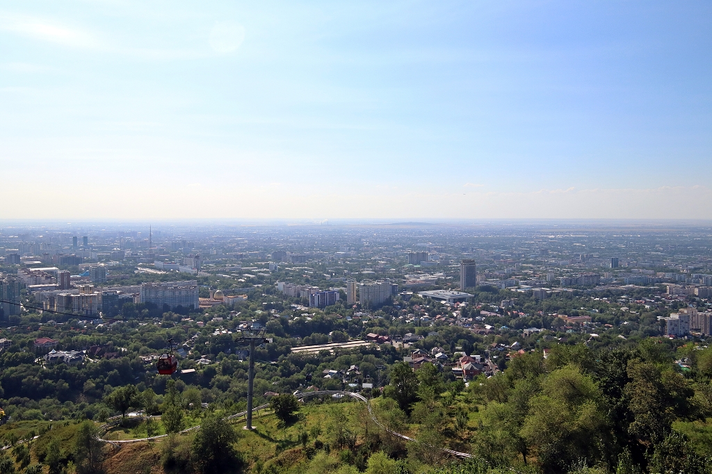 Sicht auf Almaty vom Kök-Töbe