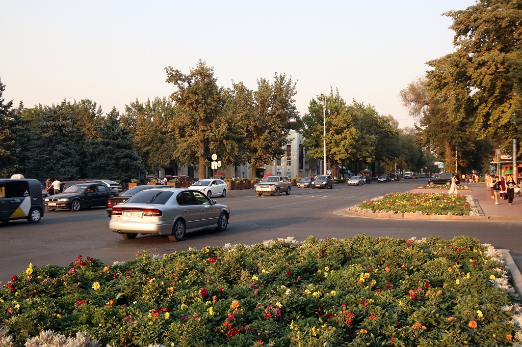 Auf dem Weg zum Oak Park in Bishkek