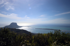 Auf dem Gipfel des Piton du Canot, Mauritius - Le Morne Halbinsel mit dem Le Morne Brabant