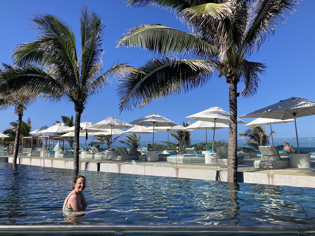 Entspannen im Radisson Blu Poste Lafayette Resort & Spa