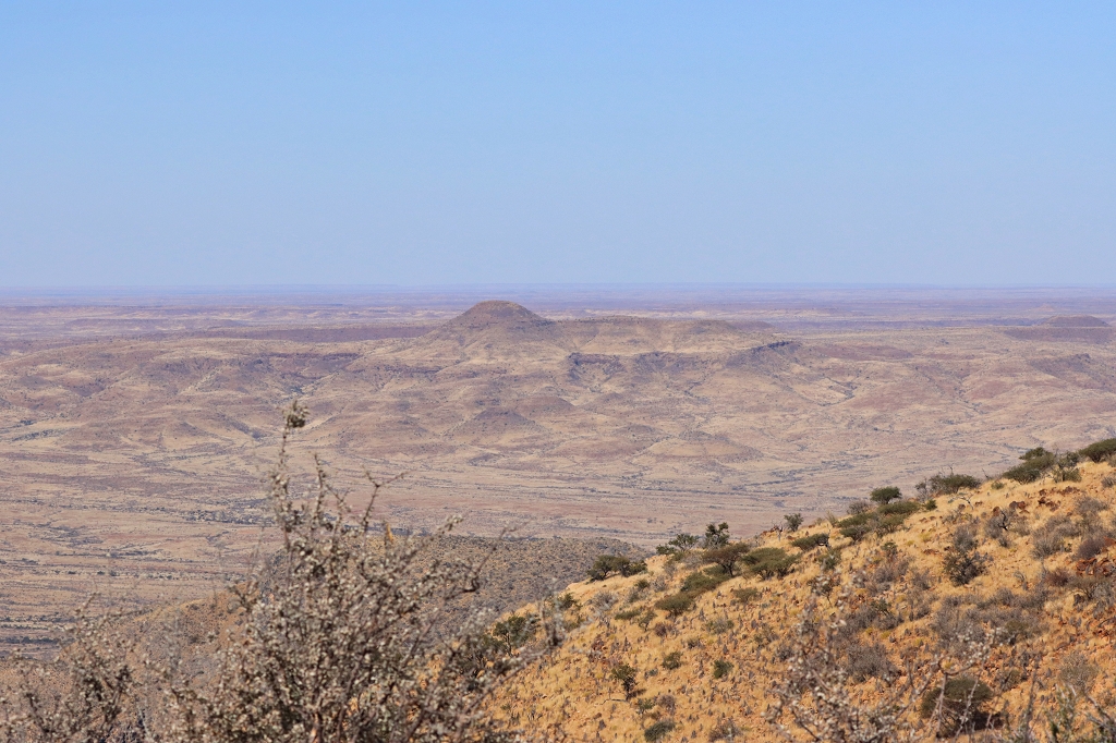 Wanderung auf dem Olive Trail im Namib-Naukluft-Park - Aussicht auf die Naukluft-Berge