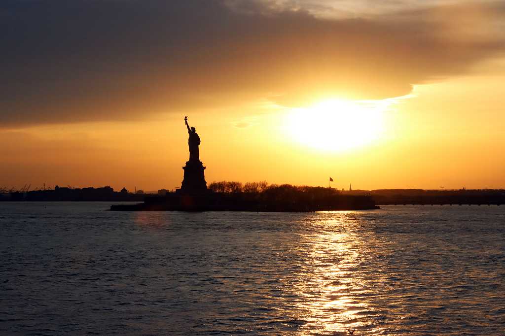 Statue of Liberty im Sonnenuntergang