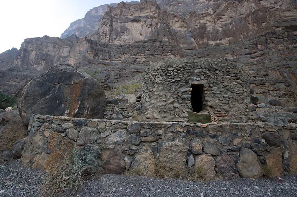 Verlassene Steinhütte im Wadi Nakhar