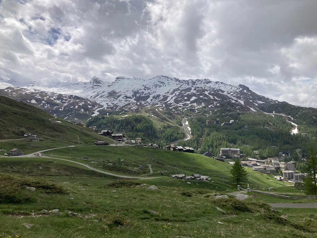 Auf dem Weg zur Chiesetta degli Alpini in Breuil-Cervinia