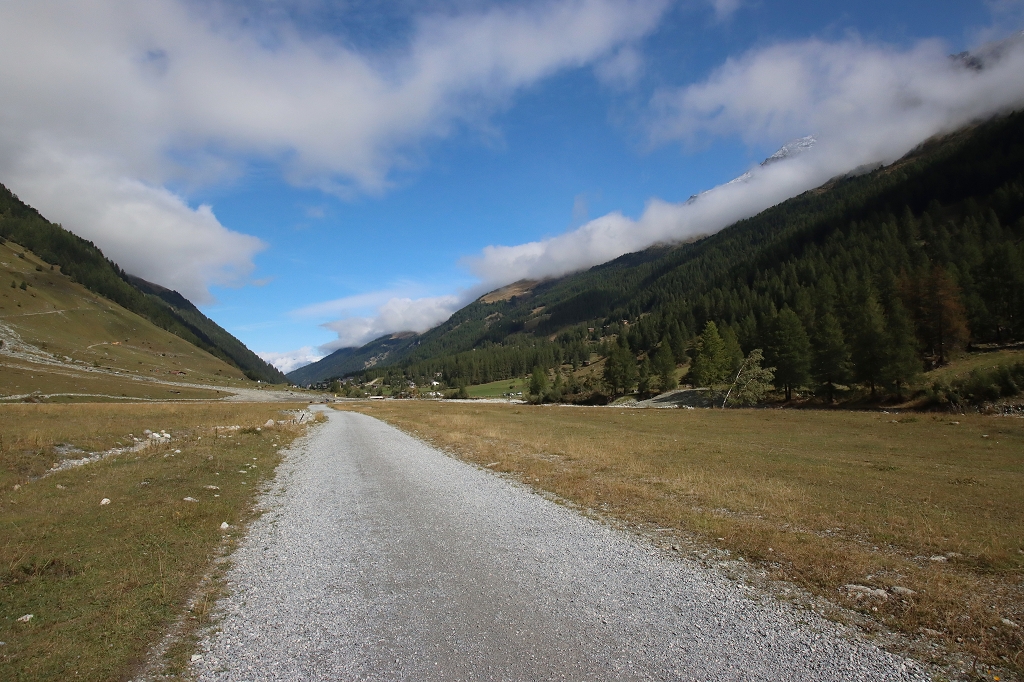 Wanderung von Plats de la Lée zur Petit Mountet