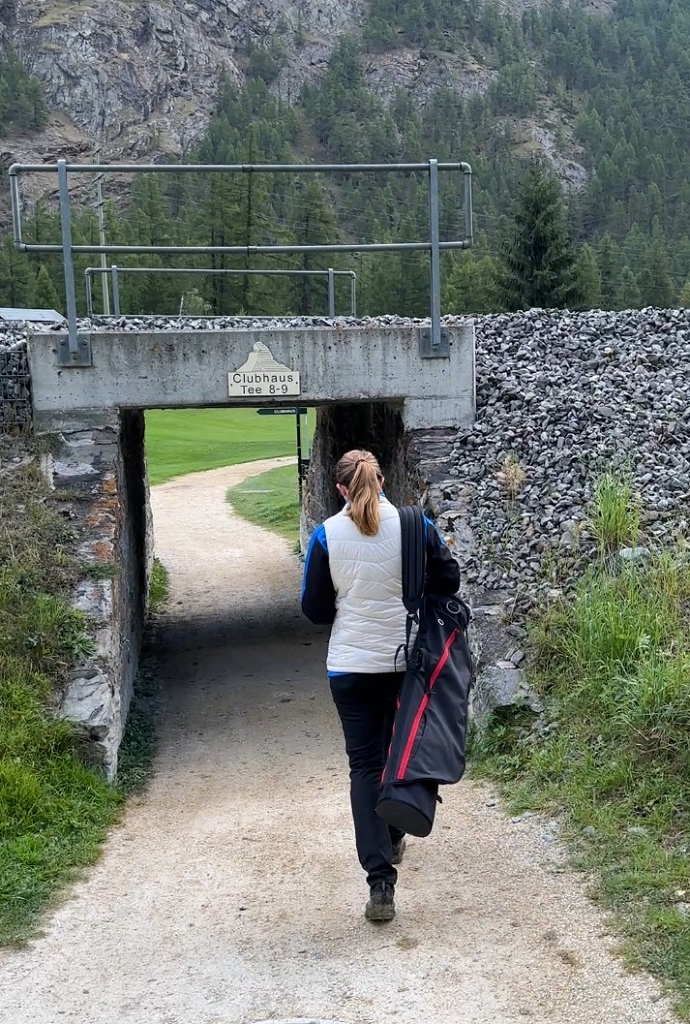 Auf dem Weg zum 8. Loch Auf dem Weg zum 8. Loch