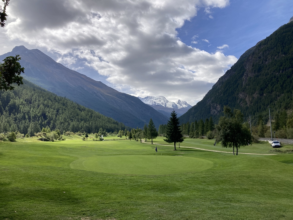 Matterhorn Golfplatz in Täsch