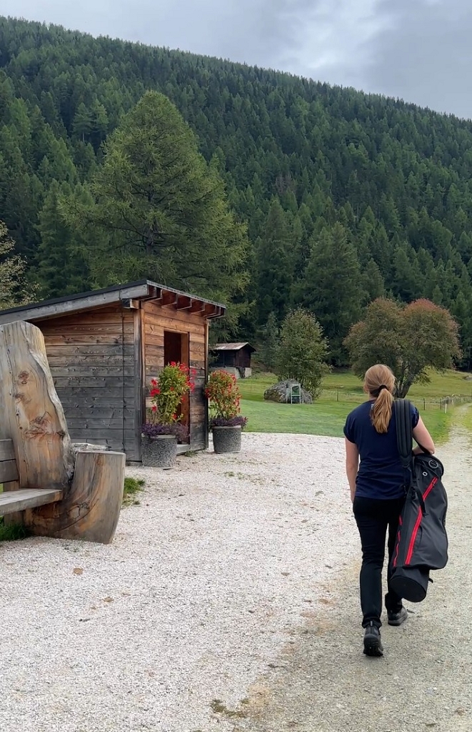 Auf dem Weg zum 8. Loch Auf dem Weg zum 8. Loch