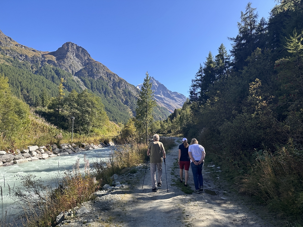 Entlang der Navisence zum Plat de la Lée