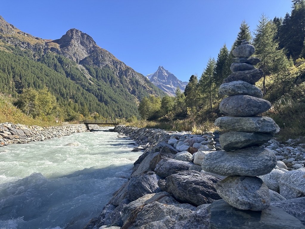 Entlang der Navisence zum Plat de la Lée