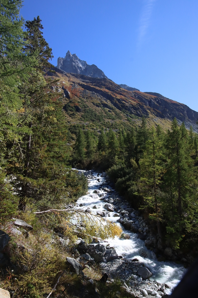 Vom Lac d’Arpitettaz über Le Chiesso nach Zinal