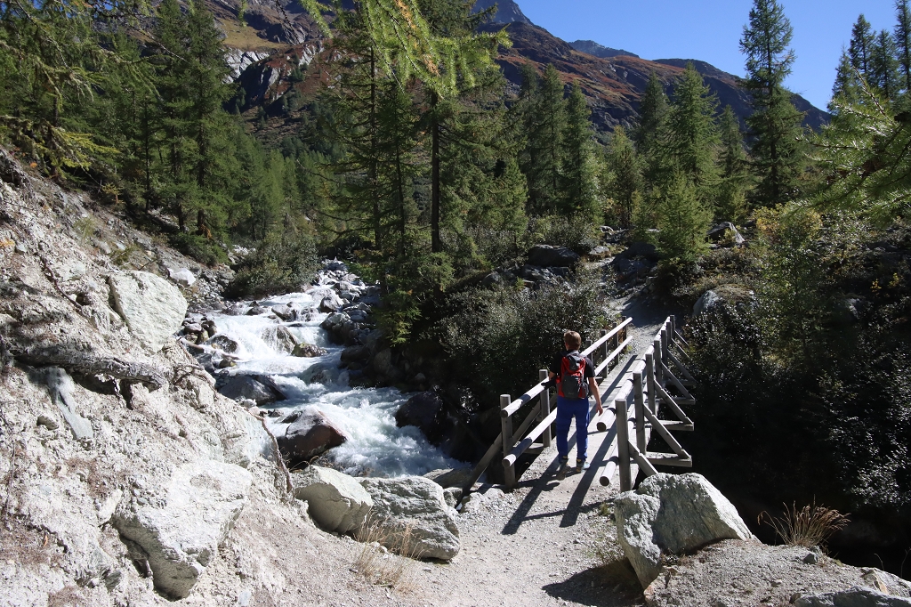 Vom Lac d’Arpitettaz über Le Chiesso nach Zinal