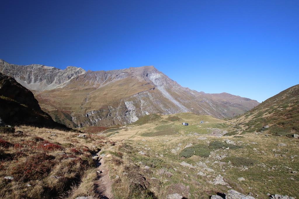 Vom Lac d’Arpitettaz zur Cabane Arpitettaz auf 2.786 Metern Höhe