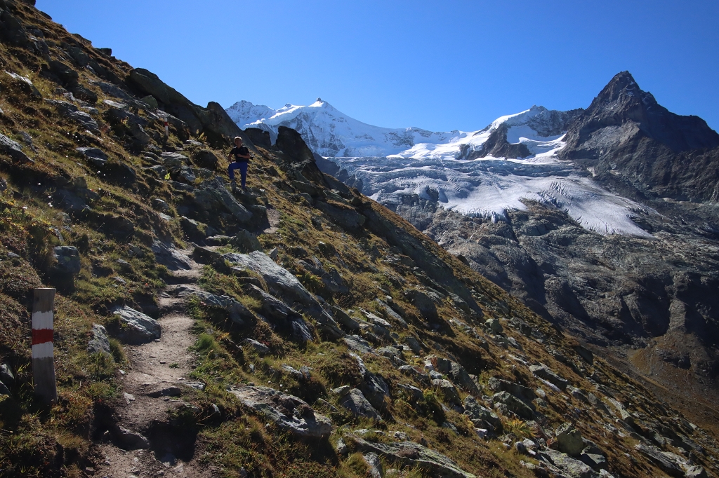 Vom Lac d’Arpitettaz zur Cabane Arpitettaz auf 2.786 Metern Höhe