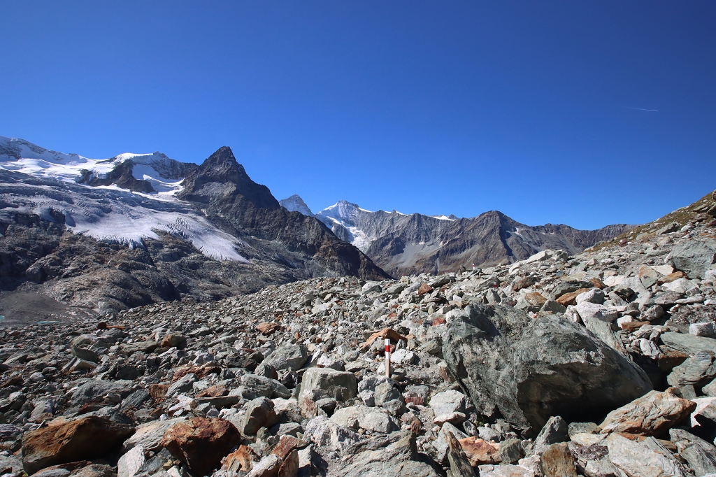Finaler Anstieg zur Cabane Arpitettaz auf 2.786 Metern Höhe