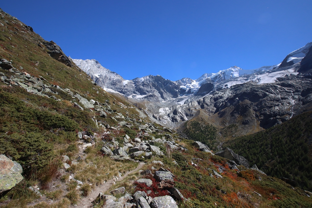 Abstieg von der Cabane Arpitettaz zum Lac d’Arpitettaz