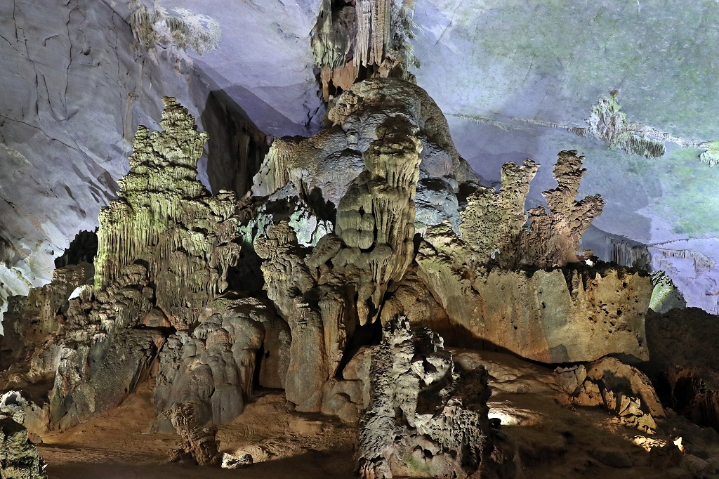 Erkundung der Phong Nha Höhle